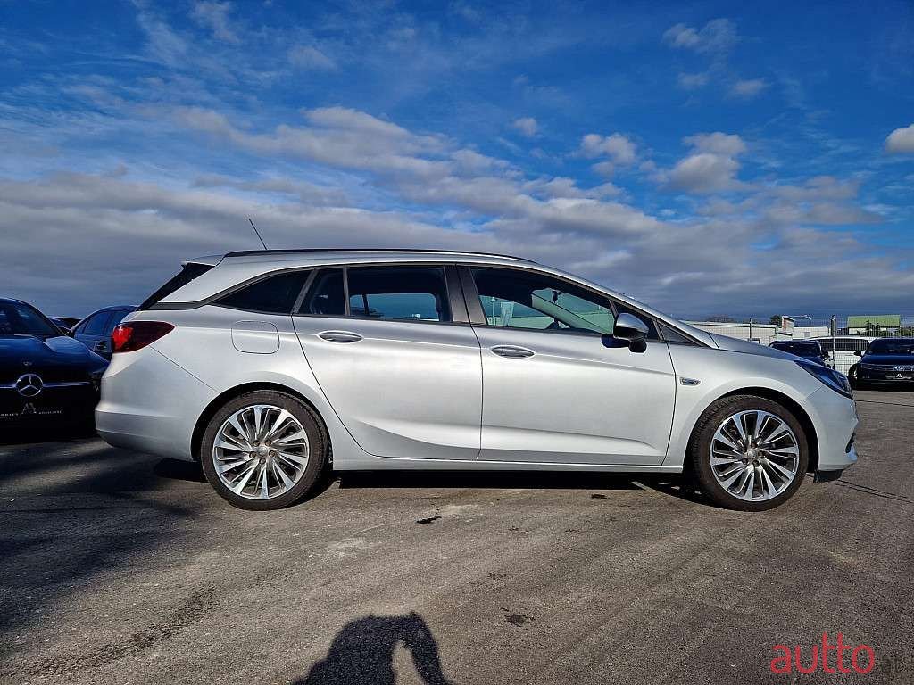 2021' Opel Astra photo #6