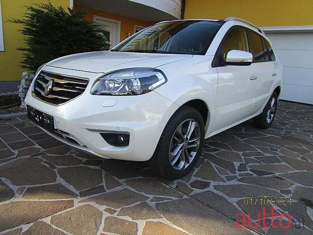 2012' Renault Koleos photo #1