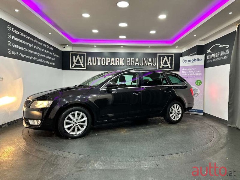 2013' Skoda Octavia photo #2