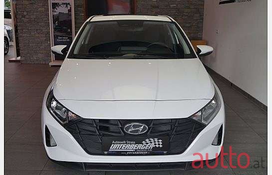 2021' Hyundai i20 photo #2