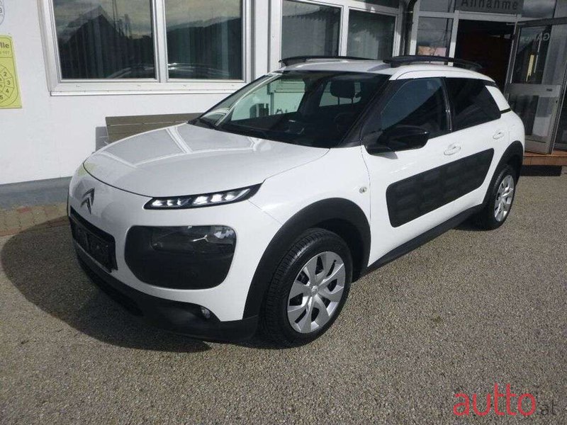 2015' Citroen C4 Cactus photo #1