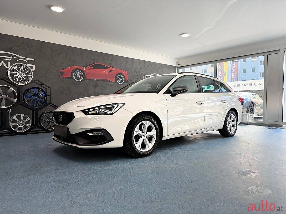 2021' SEAT Leon photo #1
