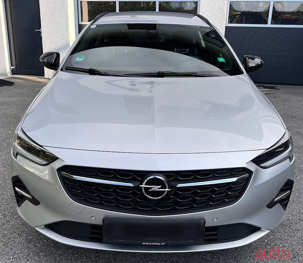2021' Opel Insignia photo #3
