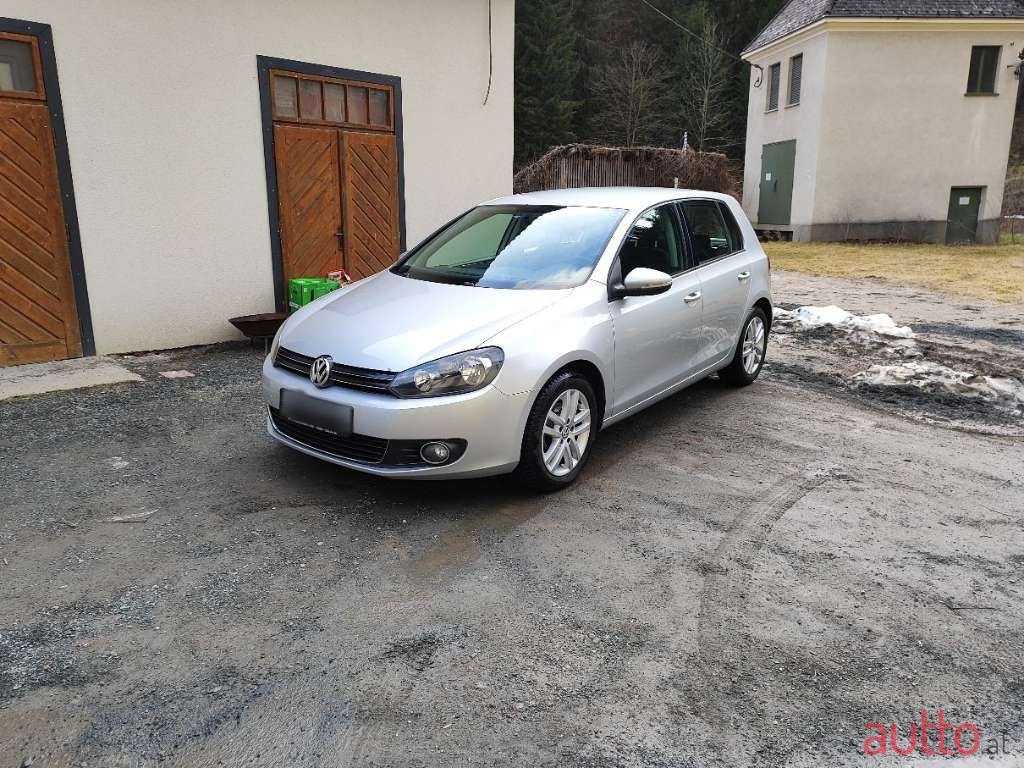 2012' Volkswagen Golf photo #1