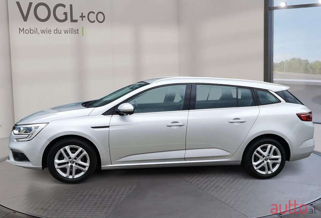 2019' Renault Megane photo #3