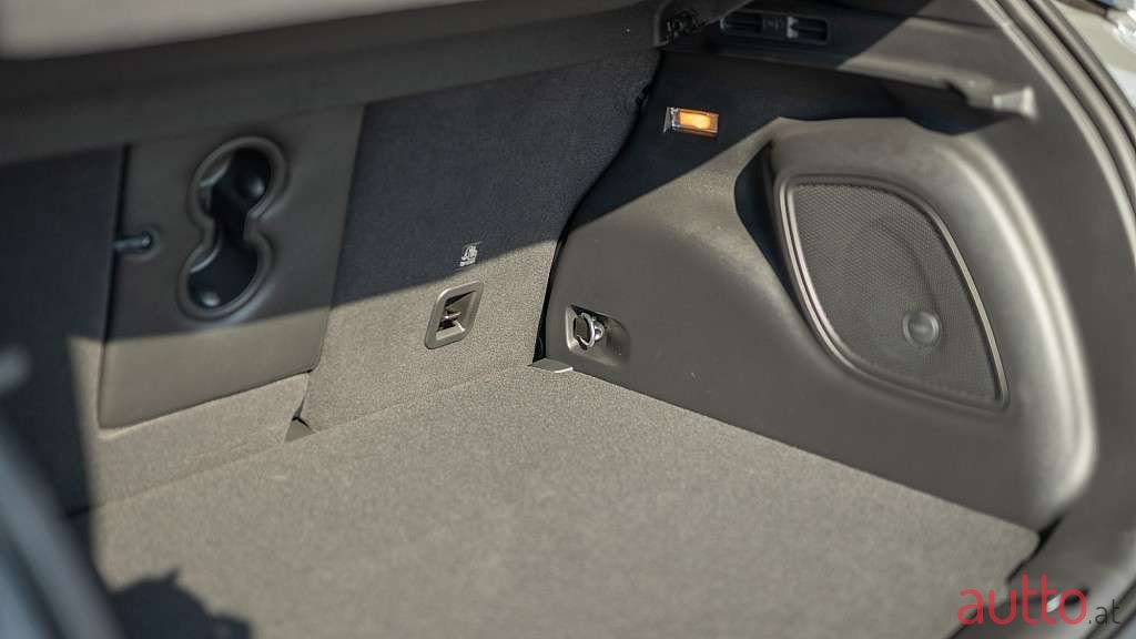 2021' Jeep Compass photo #5