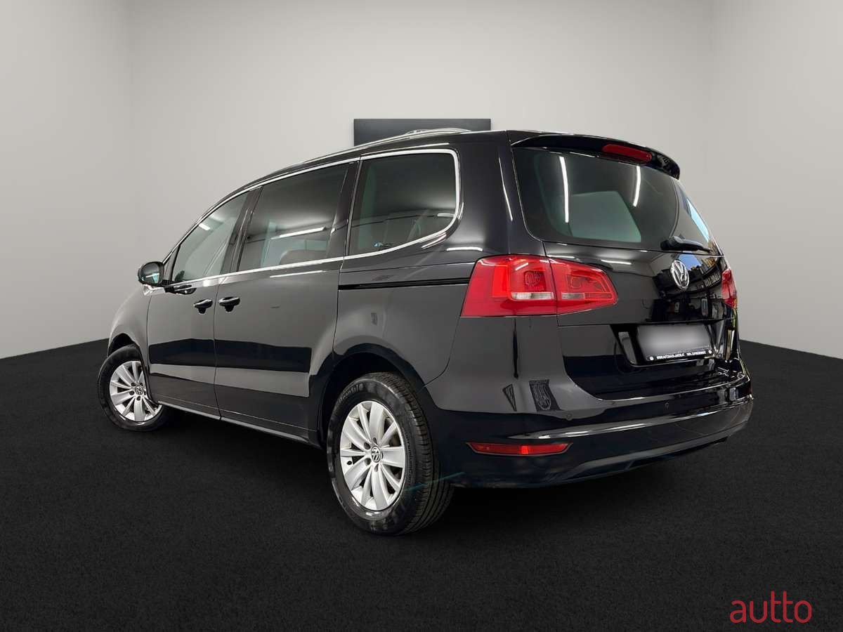 2015' Volkswagen Sharan photo #4