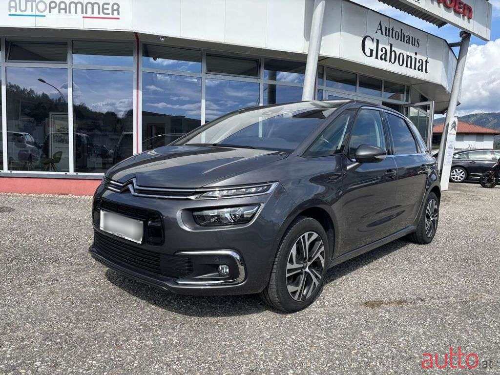 2019' Citroen C4 Picasso photo #1