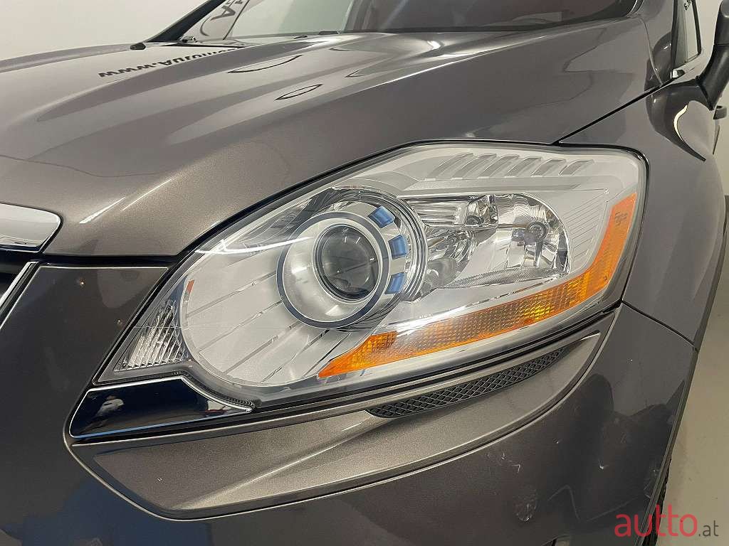 2011' Ford Kuga photo #2