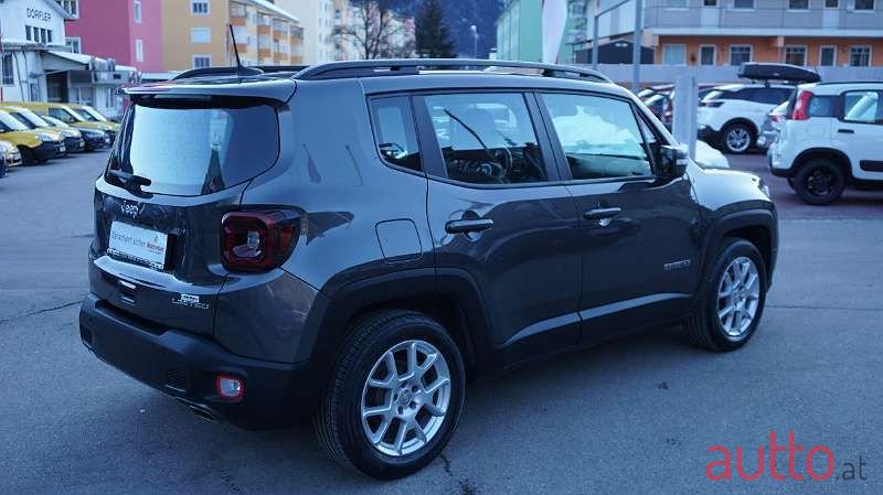 2019' Jeep Renegade photo #4