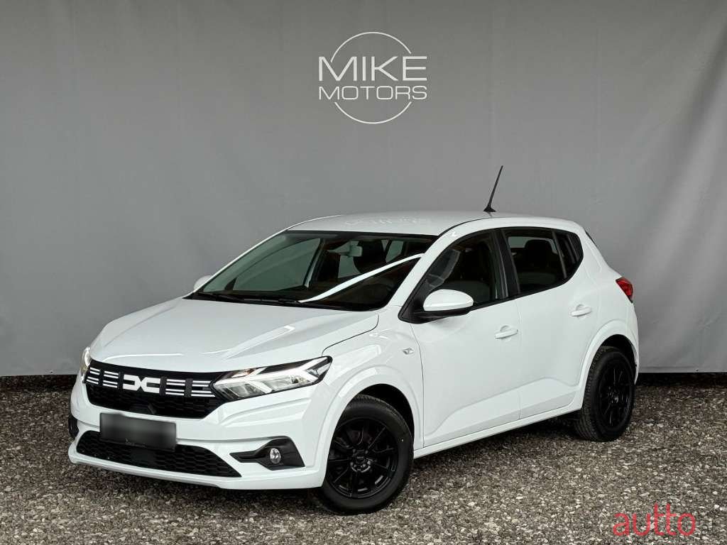 2023' Dacia Sandero photo #1
