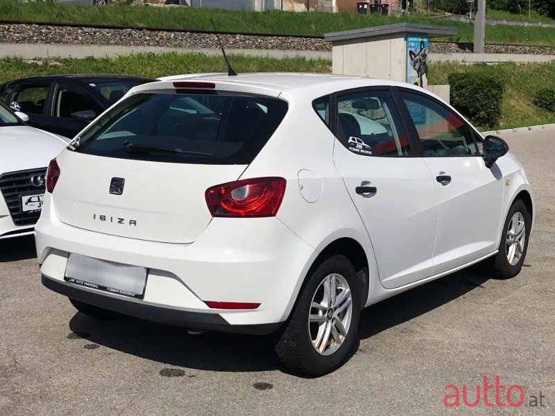 2016' SEAT Ibiza photo #4