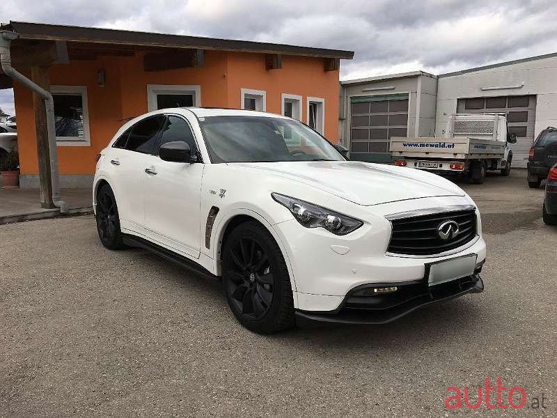 2013' Infiniti FX photo #4