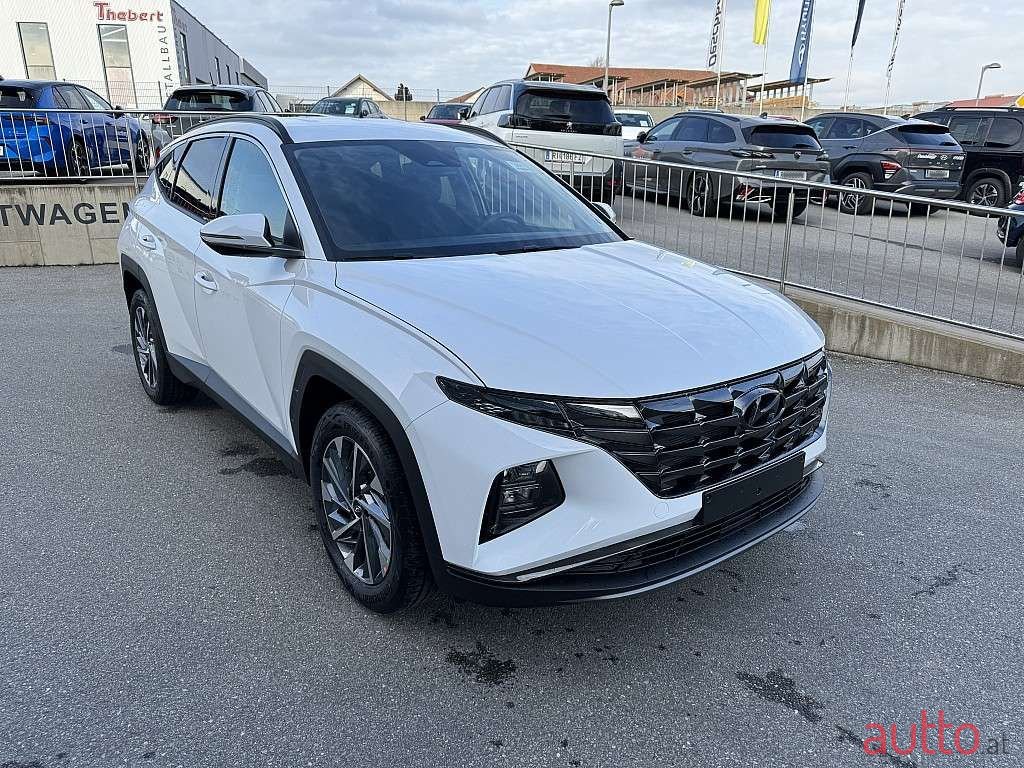 2023' Hyundai Tucson photo #2