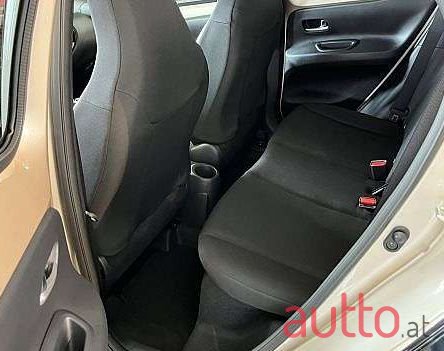 2023' Toyota Aygo photo #4