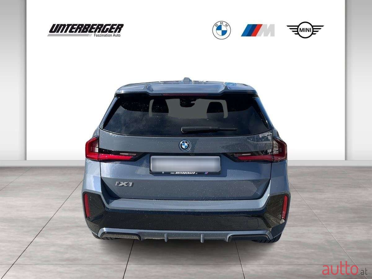 2024' BMW iX1 photo #5