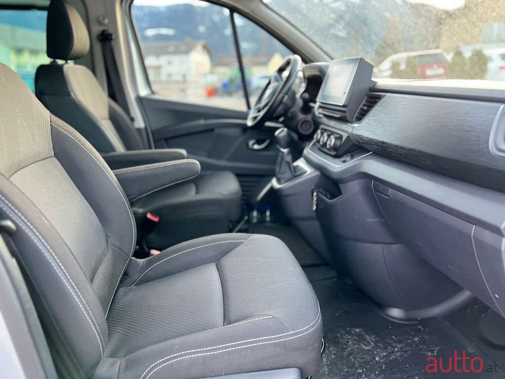 2021' Renault Trafic photo #6