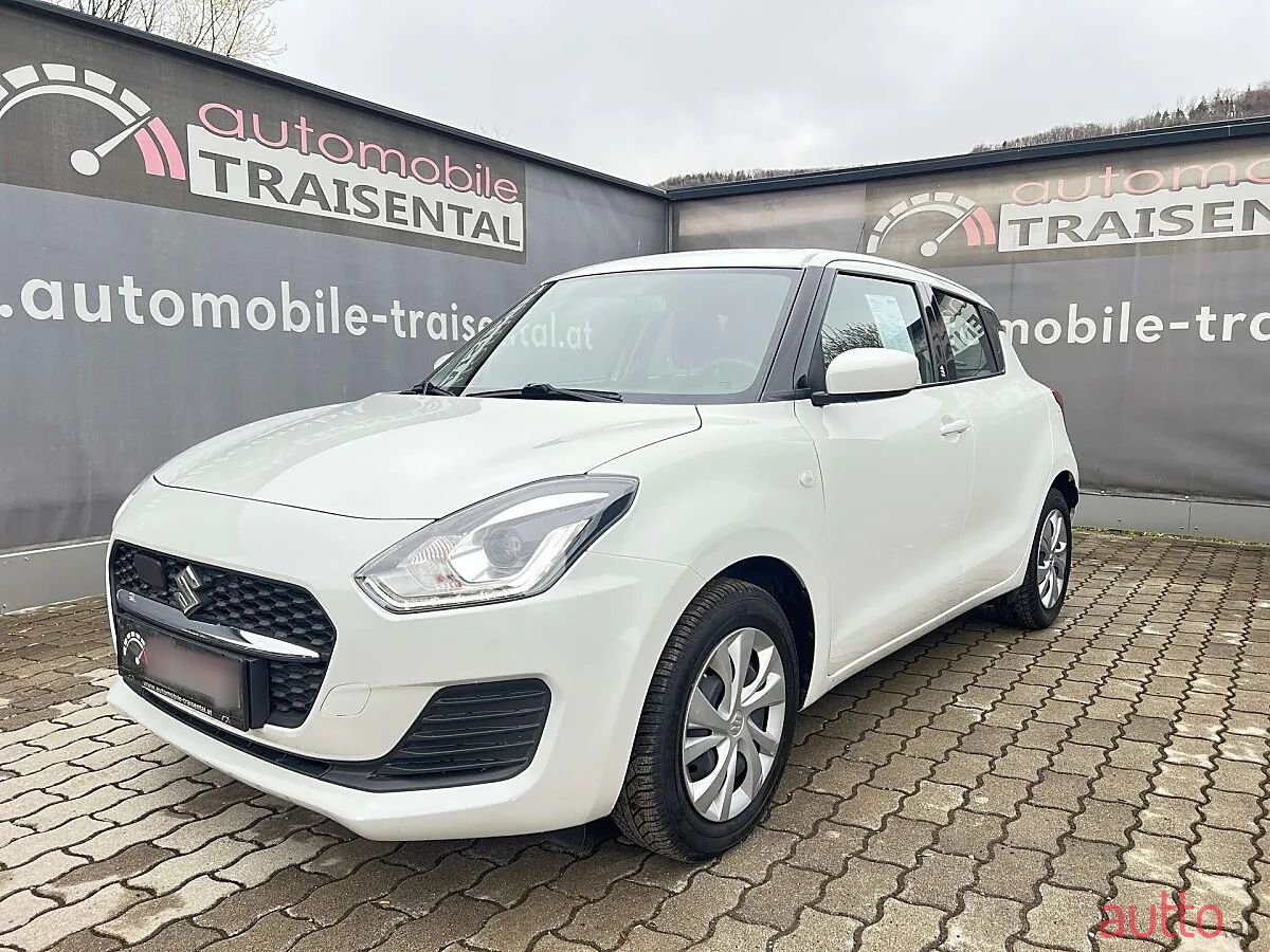 2020' Suzuki Swift photo #1