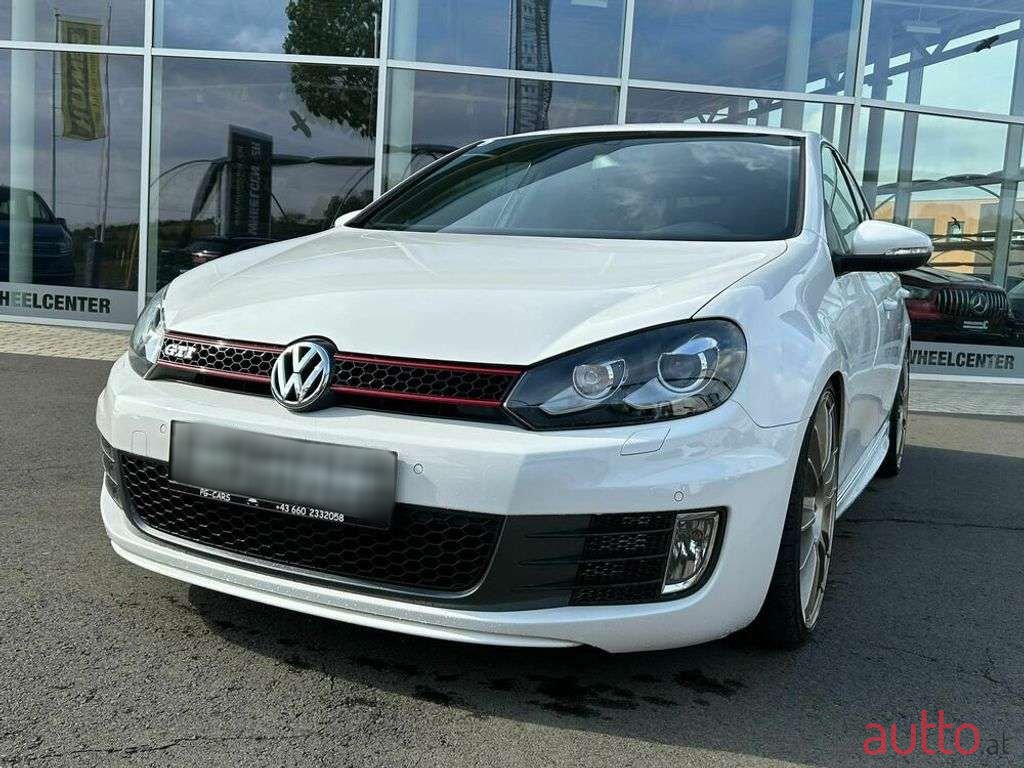 2012' Volkswagen Golf photo #1
