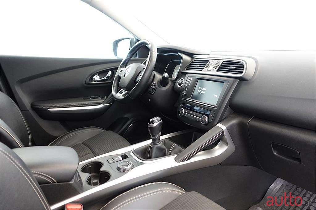 2015' Renault Kadjar photo #6