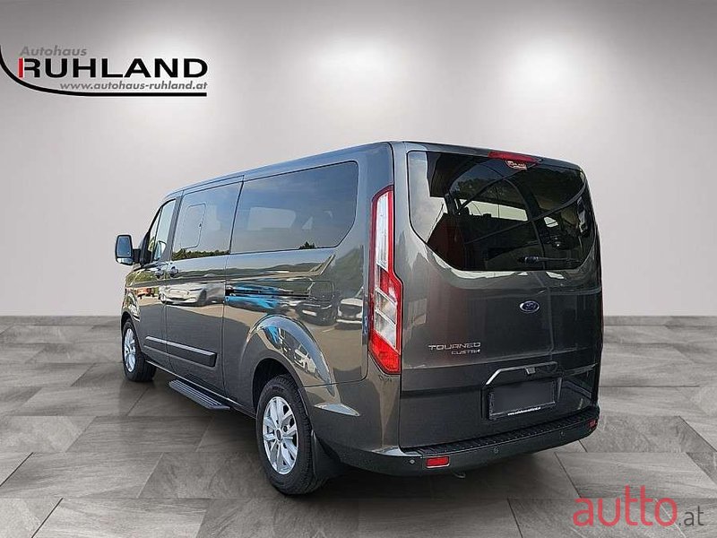 2018' Ford Tourneo photo #3