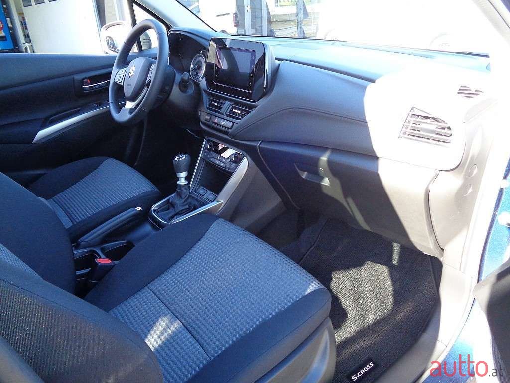 2023' Suzuki S-Cross photo #6