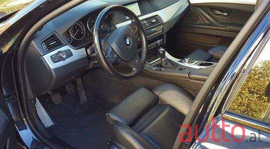 2012' BMW 5Er-Reihe photo #5