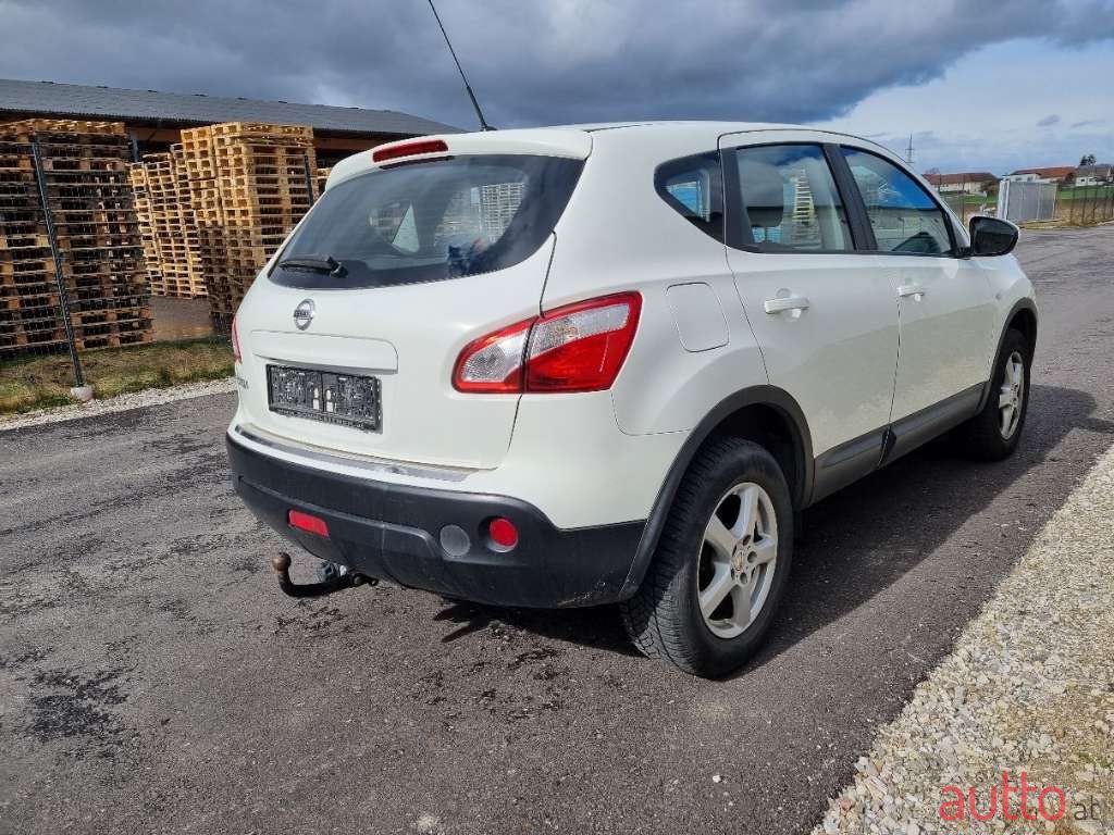 2013' Nissan Qashqai photo #5
