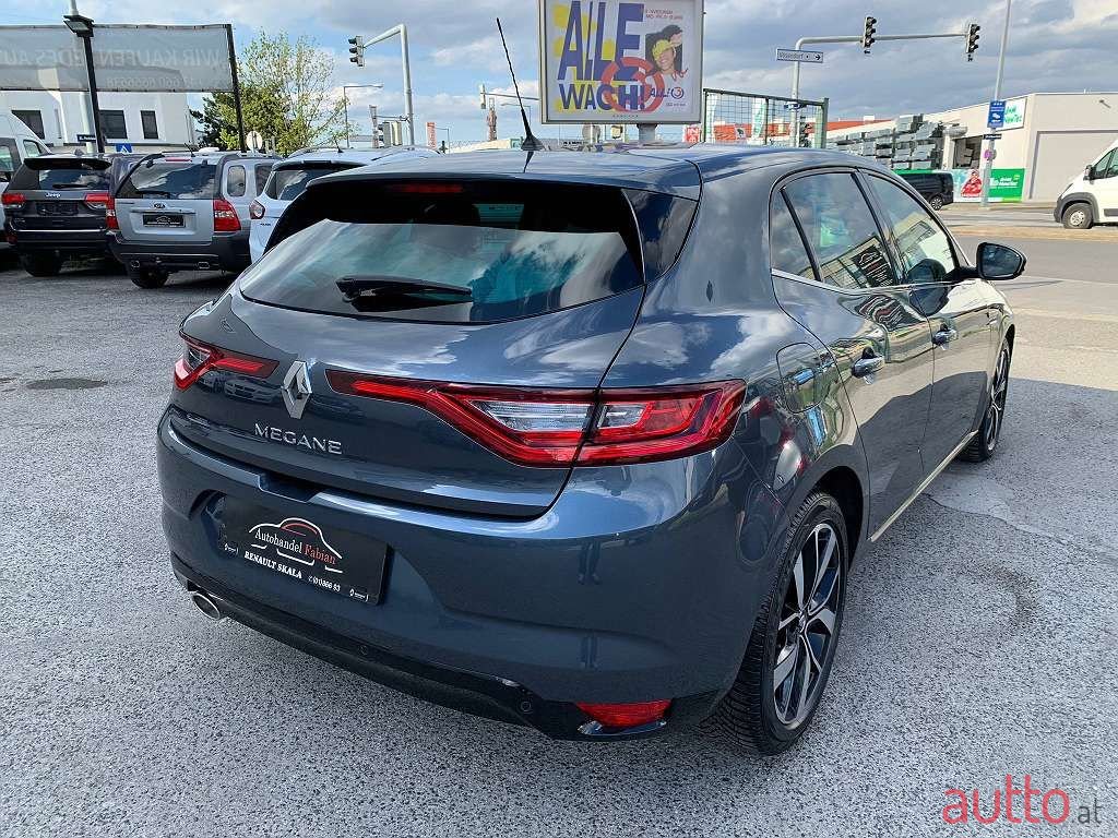 2019' Renault Megane photo #5