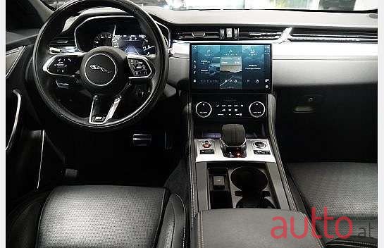 2022' Jaguar F-Pace photo #3