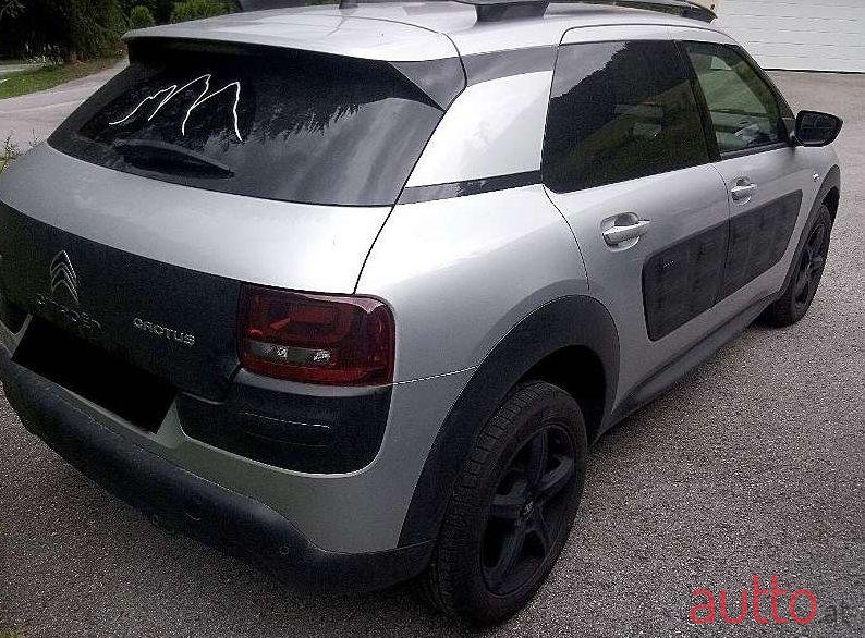 2016' Citroen C4 Cactus photo #2