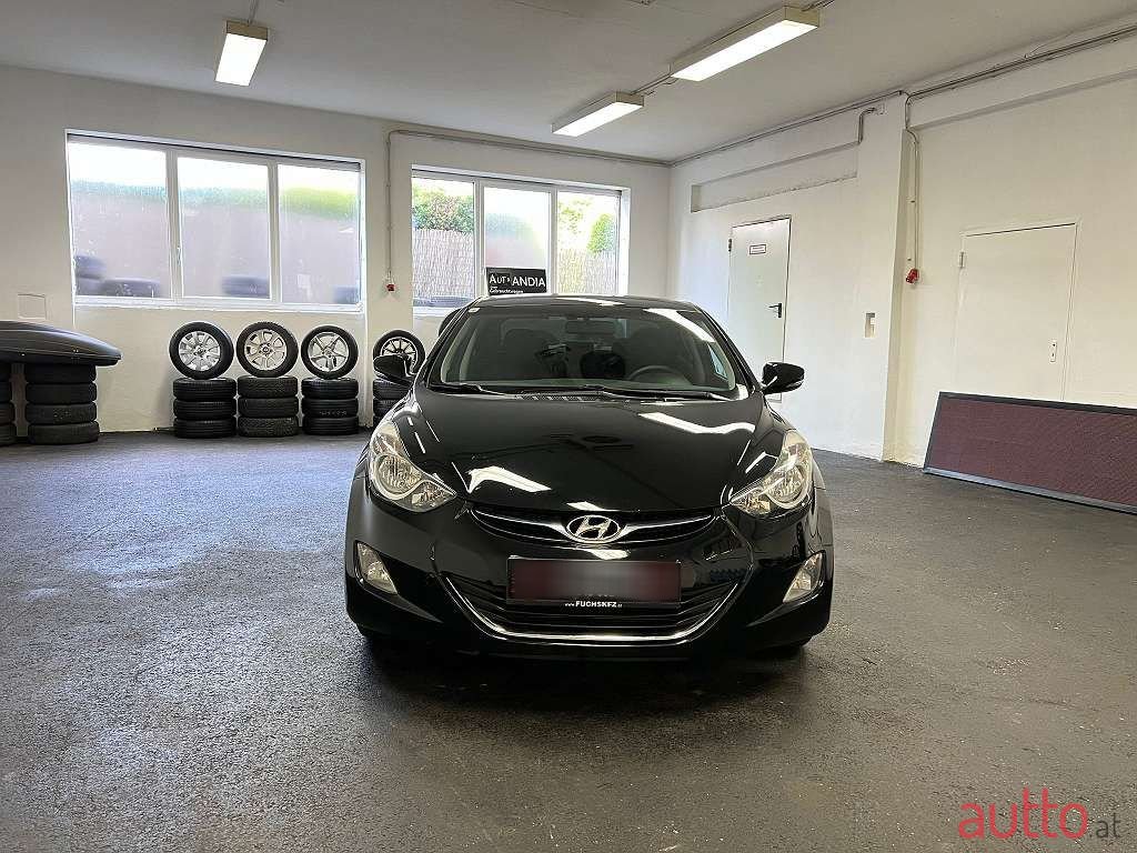 2012' Hyundai Elantra photo #5