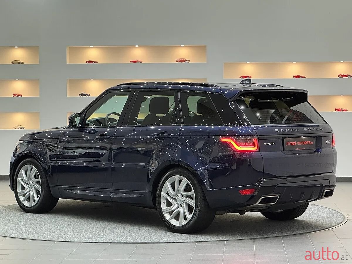 2019' Land Rover Range Rover Sport photo #3