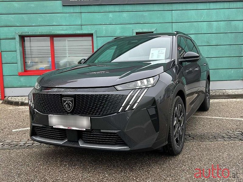 2024' Peugeot 5008 photo #2