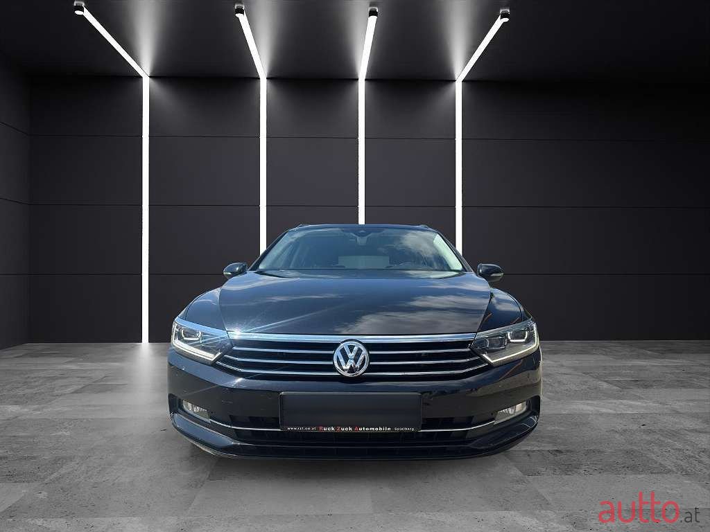 2015' Volkswagen Passat photo #1