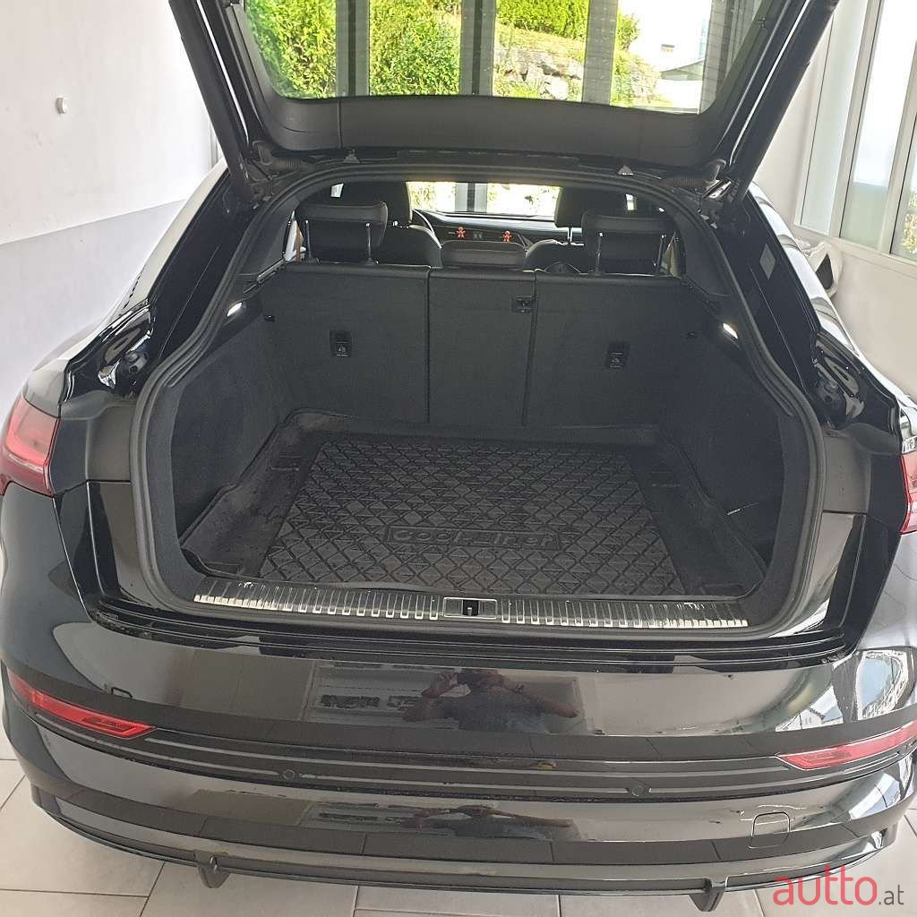 2022' Audi e-tron photo #4