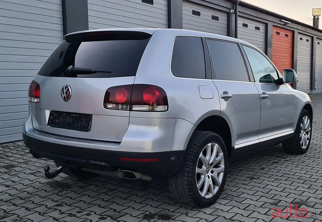 2007' Volkswagen Touareg photo #6