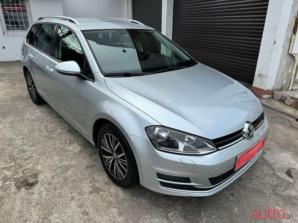 2016' Volkswagen Golf photo #5