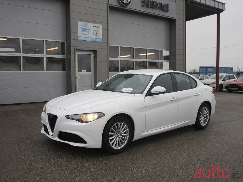 2020' Alfa Romeo Giulia photo #1