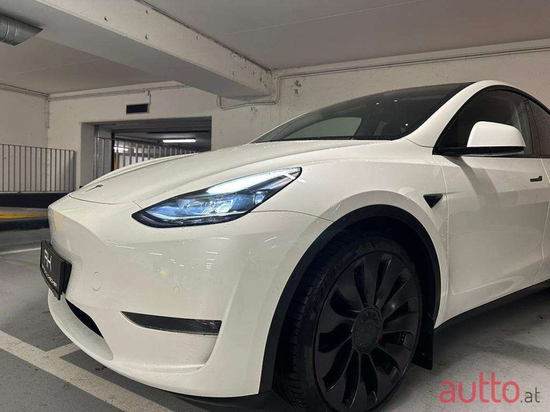 2022' Tesla Model Y photo #3