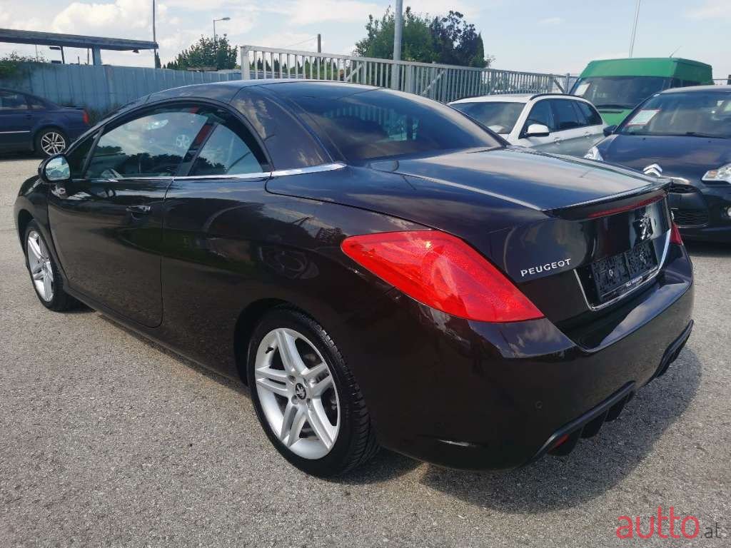 2011' Peugeot 308 photo #5