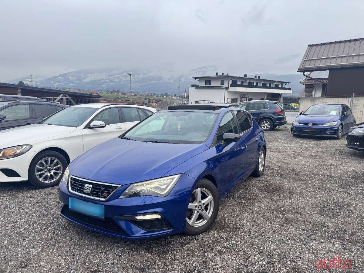 2017' SEAT Leon photo #1