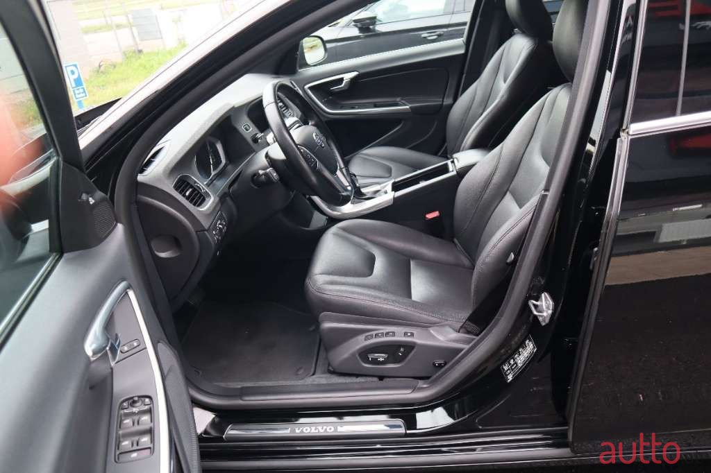 2018' Volvo S60 photo #6