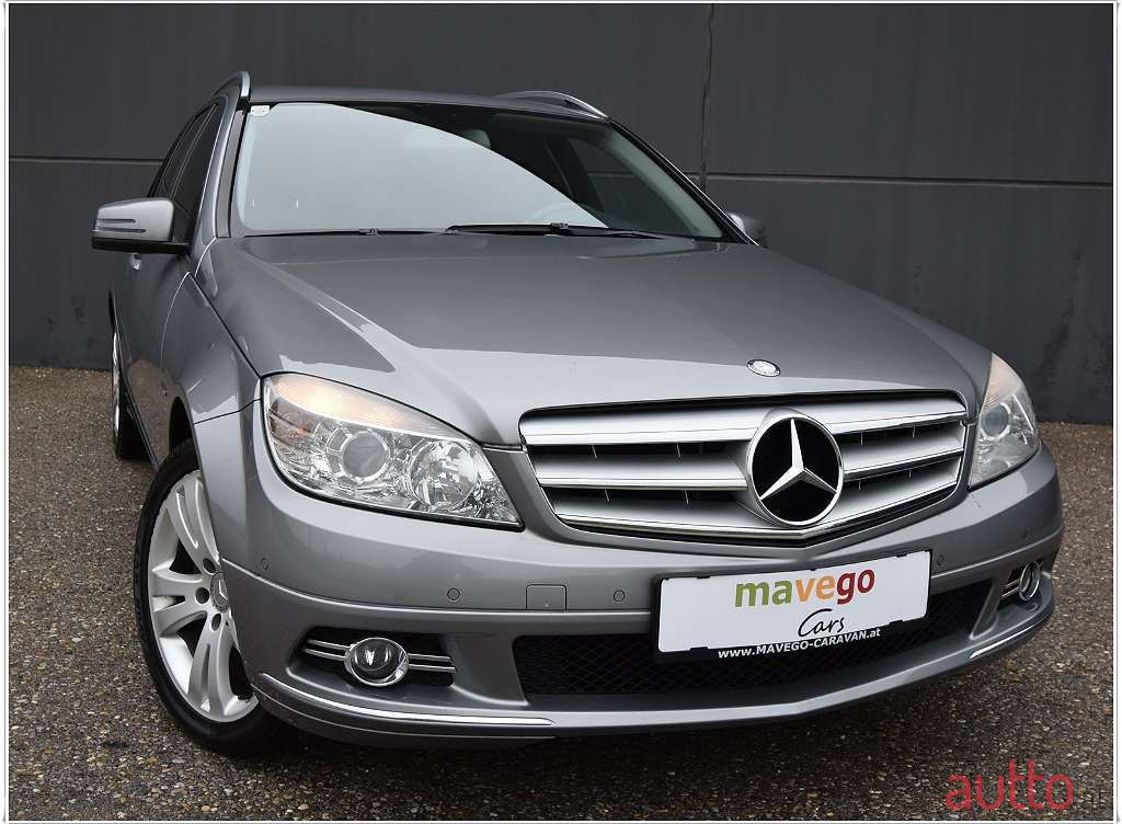 2010' Mercedes-Benz C-Klasse photo #3