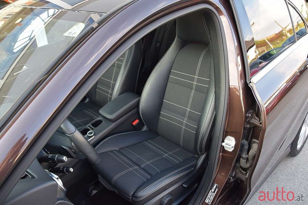 2016' Mercedes-Benz A-Klasse photo #4