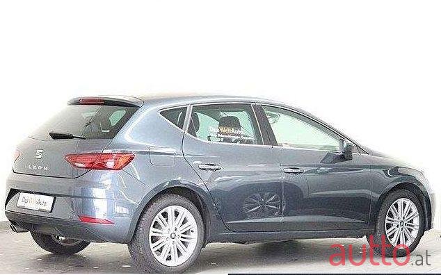 2019' SEAT Leon photo #1