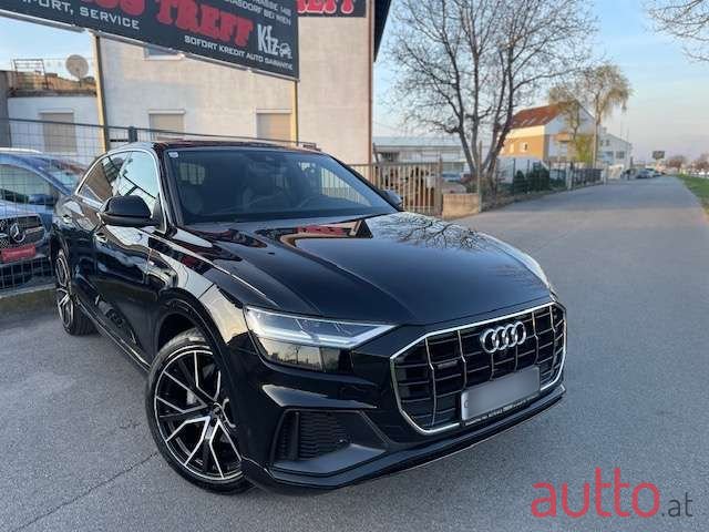 2020' Audi Q8 photo #1
