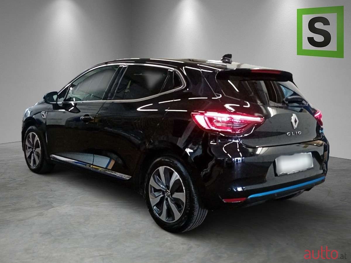 2021' Renault Clio photo #2
