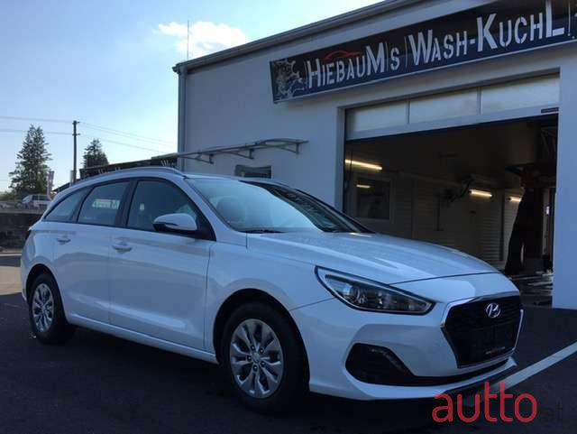 2020' Hyundai i30 photo #1