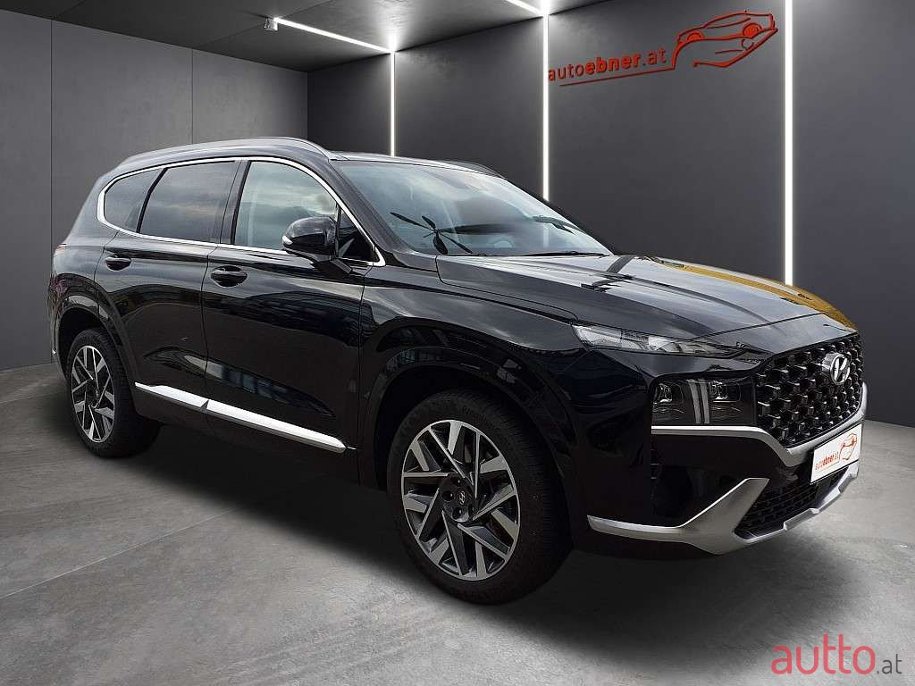 2022' Hyundai Santa Fe photo #2